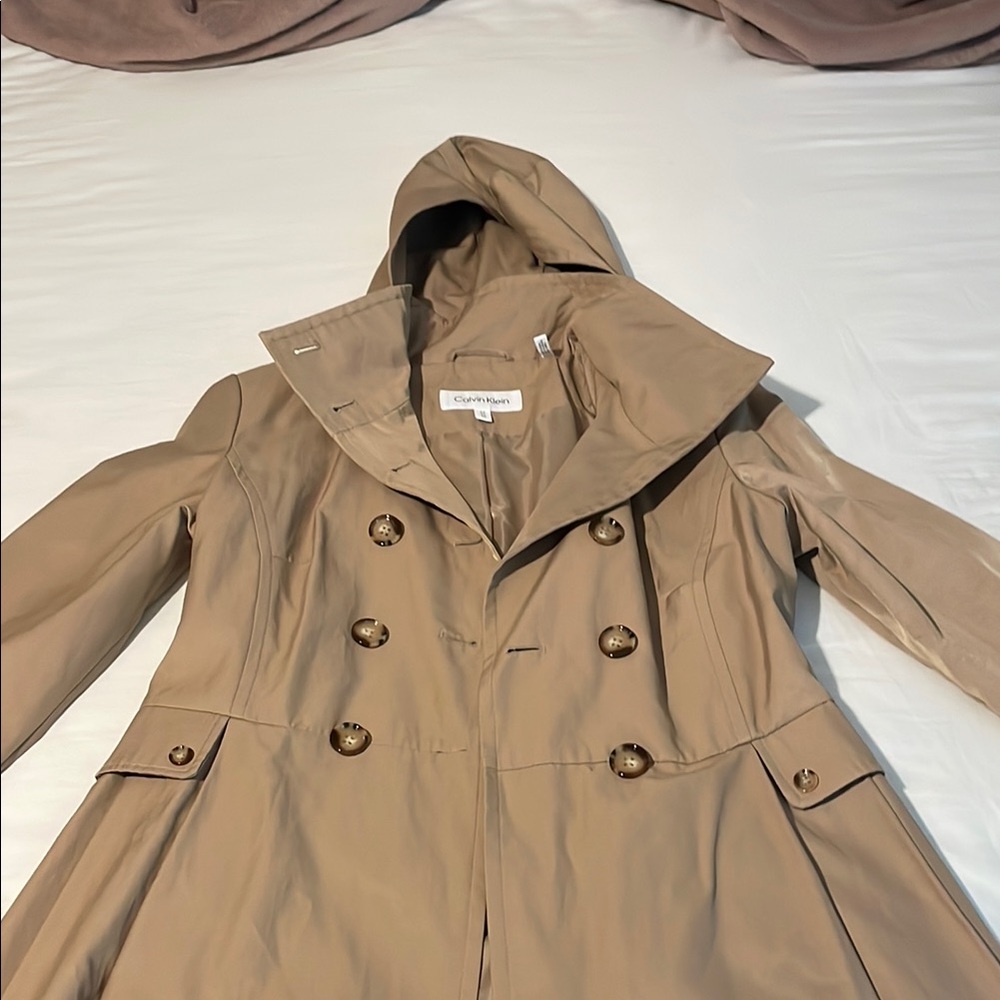 Calvin Klein Tan Trench Coat with Hood and Tailored Silhouette